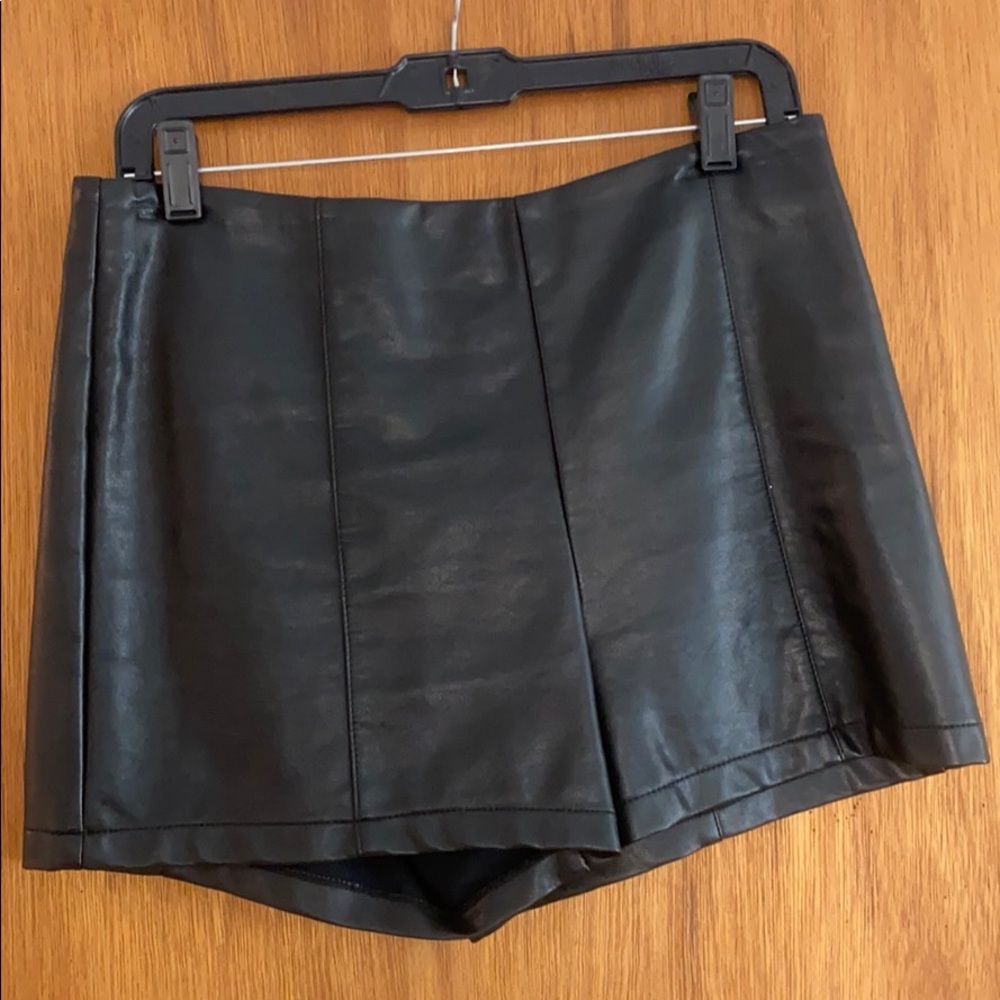 Woman Leather Shorts